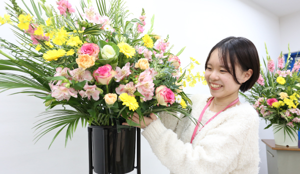 空間装飾もイベント装飾も！実践で学ぶフラワーアレンジ