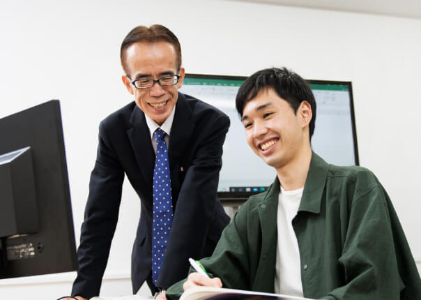 ビジネス総合校だから学べる「ビジネススキル」の強み