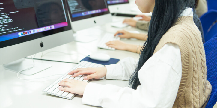 ビジネスコンピューティング専攻