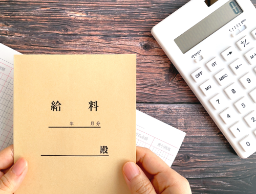 愛玩動物看護師の初任給って実際どう？給与だけでは分からない仕事の価値とは