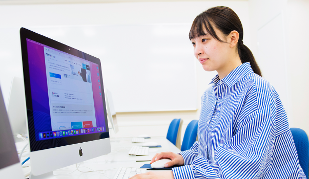 「デザイン・Web・SNSも得意分野」が強い